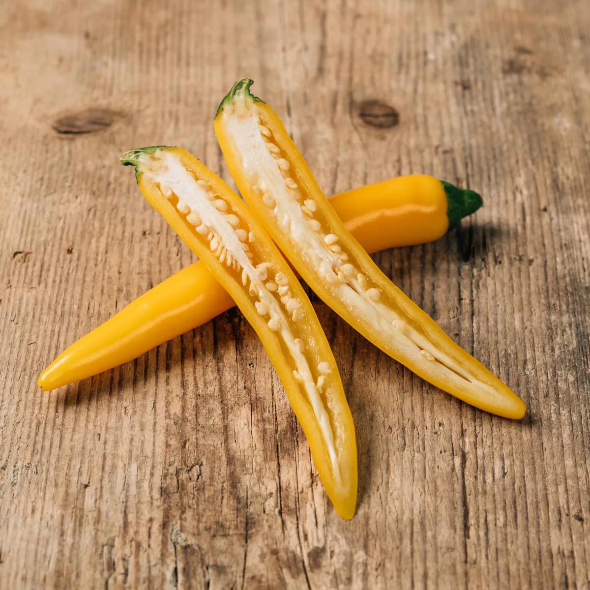 Cayennepfeffer-Chili 'Golden Cayenne' (Capsicum annuum) Samen